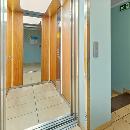 Virgo 4* ブラチスラヴァ