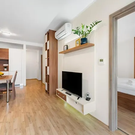 Virgo 4* Bratysława