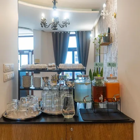 Virgo Hotel